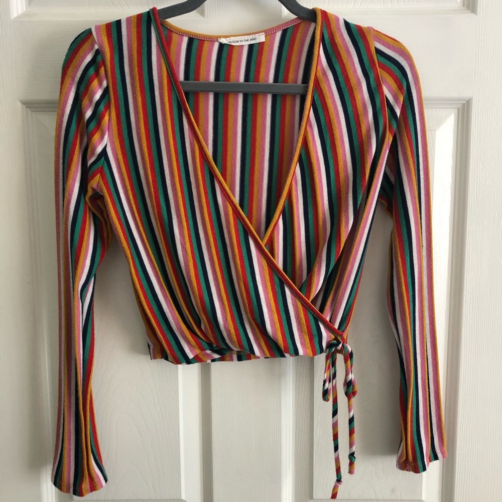multicolored long sleeve crop top